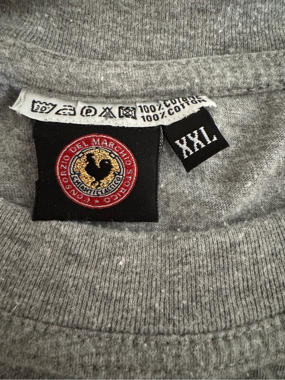 Graphic Tee in Heather Gray - Chianti Classico - Picture 4 of 5
